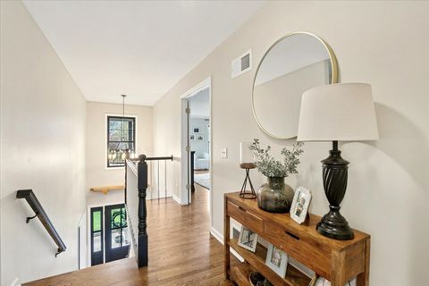 Tiny photo for 299 Concord Square, Gurnee, IL 60031 (MLS # 12631284)