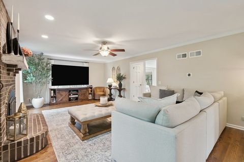 Tiny photo for 299 Concord Square, Gurnee, IL 60031 (MLS # 12631284)