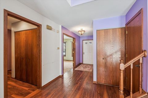 Tiny photo for 216 Country Club Drive, Prospect Heights, IL 60070 (MLS # 12537257)