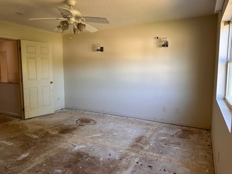 Tiny photo for 310 E Beacon Court, Mt Vernon, IL 62864 (MLS # 12757950)