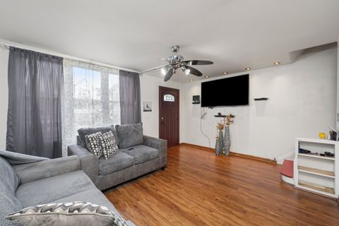 Tiny photo for 1051 N Parkside Avenue, Chicago, IL 60651 (MLS # 12484784)