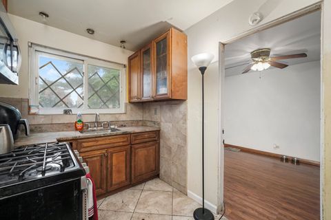 Tiny photo for 1051 N Parkside Avenue, Chicago, IL 60651 (MLS # 12484784)