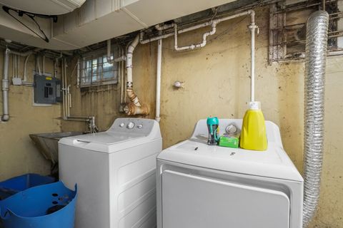 Tiny photo for 1051 N Parkside Avenue, Chicago, IL 60651 (MLS # 12484784)