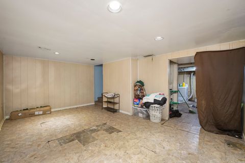 Tiny photo for 1051 N Parkside Avenue, Chicago, IL 60651 (MLS # 12484784)