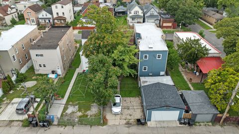 Tiny photo for 1051 N Parkside Avenue, Chicago, IL 60651 (MLS # 12484784)