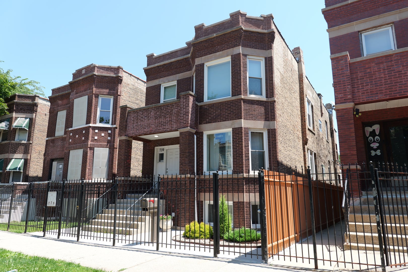 739 N Trumbull Avenue