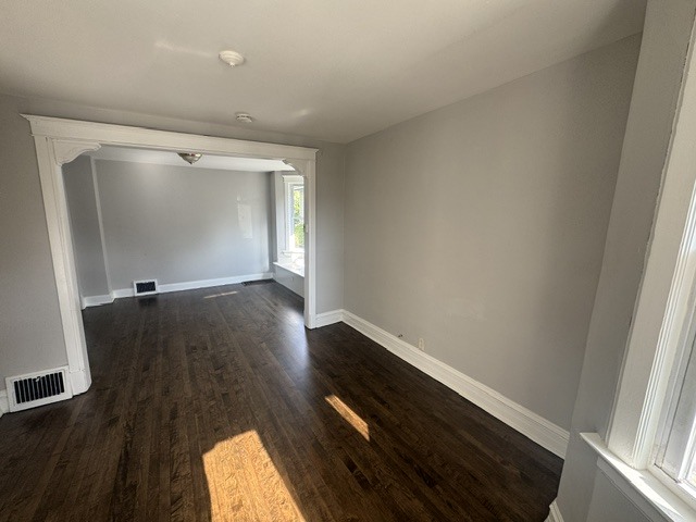 2316 S 59th Court