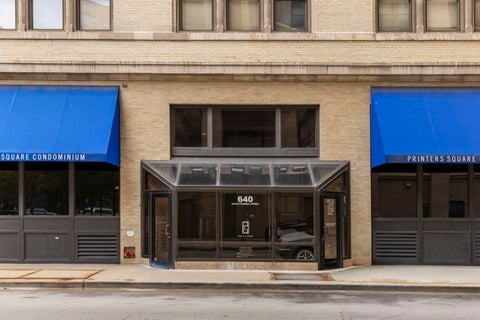 Tiny photo for 640 S Federal Street #802, Chicago, IL 60605 (MLS # 12761788)