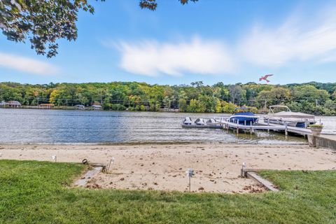 Tiny photo for 1649 Heather Drive, Algonquin, IL 60102 (MLS # 12495506)