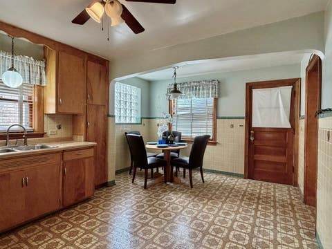 Tiny photo for 5937 N Medina Avenue, Chicago, IL 60646 (MLS # 12721186)