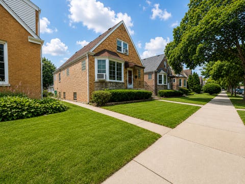 Tiny photo for 5937 N Medina Avenue, Chicago, IL 60646 (MLS # 12721186)