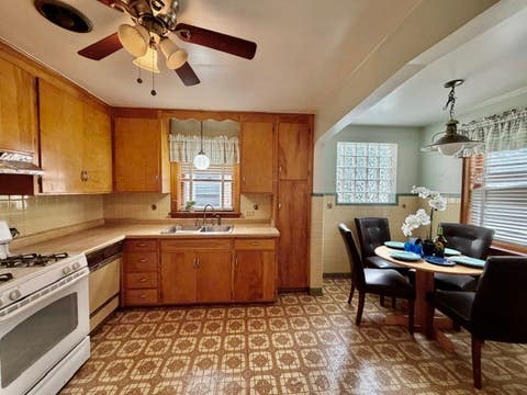 Tiny photo for 5937 N Medina Avenue, Chicago, IL 60646 (MLS # 12721186)