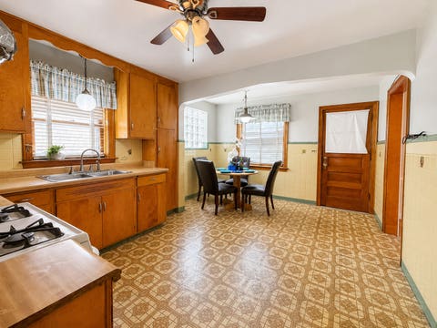 Tiny photo for 5937 N Medina Avenue, Chicago, IL 60646 (MLS # 12721186)