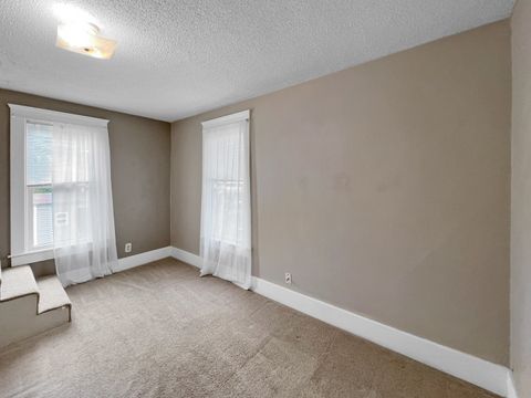 Tiny photo for 703 W Cottonwood Street, Freeport, IL 61032 (MLS # 12459289)