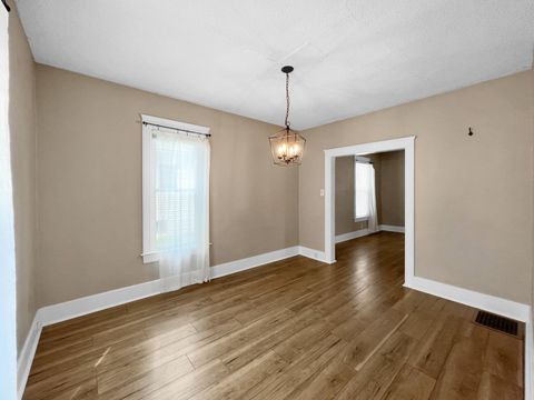 Tiny photo for 703 W Cottonwood Street, Freeport, IL 61032 (MLS # 12459289)