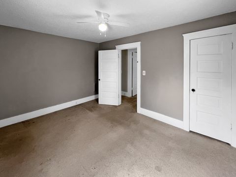 Tiny photo for 703 W Cottonwood Street, Freeport, IL 61032 (MLS # 12459289)