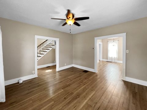 Tiny photo for 703 W Cottonwood Street, Freeport, IL 61032 (MLS # 12459289)