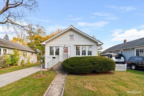 Photo of 343 S Wisconsin Avenue, Villa Park, IL 60181 (MLS # 12494934)