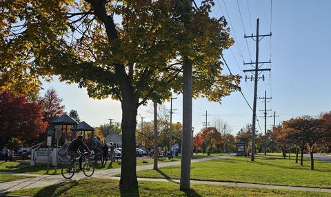 Tiny photo for 343 S Wisconsin Avenue, Villa Park, IL 60181 (MLS # 12494934)