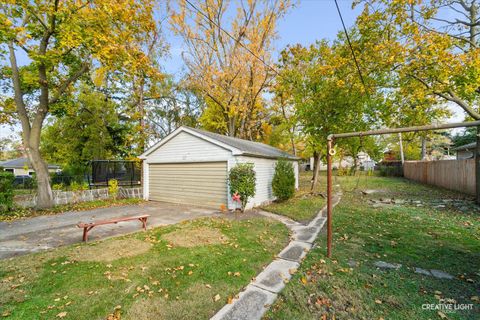 Tiny photo for 343 S Wisconsin Avenue, Villa Park, IL 60181 (MLS # 12494934)