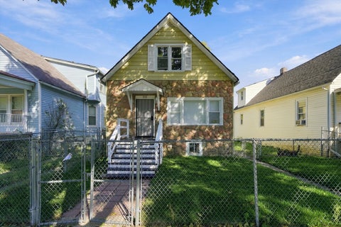Photo of 310 W 108th Place, Chicago, IL 60628 (MLS # 12786525)