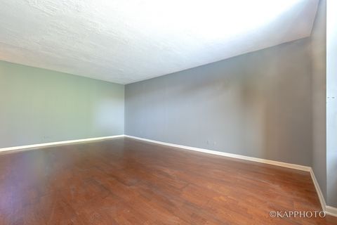 Tiny photo for 720 W Gordon Terrace #3N, Chicago, IL 60613 (MLS # 12485274)