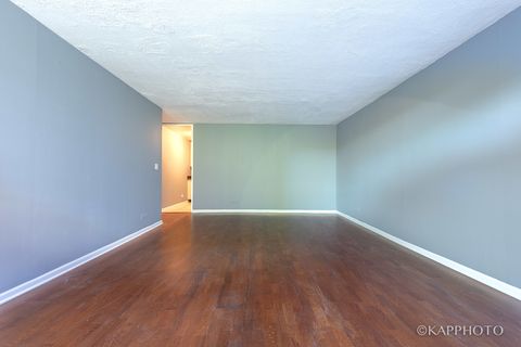 Tiny photo for 720 W Gordon Terrace #3N, Chicago, IL 60613 (MLS # 12485274)