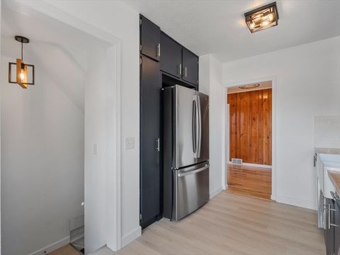 Tiny photo for 3525 Fair Avenue, Davenport, IA 52806 (MLS # 12583249)