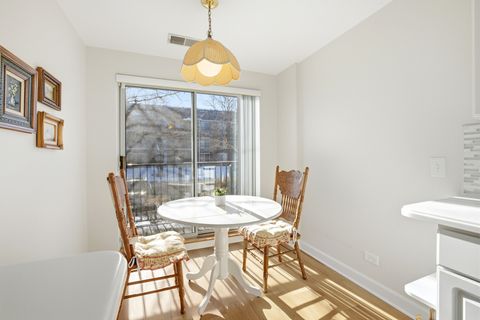 Tiny photo for 815 Leicester Road #109, Elk Grove Village, IL 60007 (MLS # 12548089)