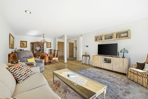 Tiny photo for 815 Leicester Road #109, Elk Grove Village, IL 60007 (MLS # 12548089)