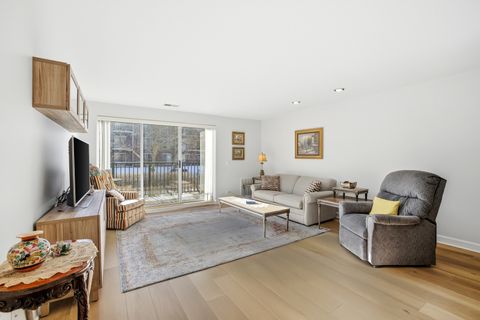 Tiny photo for 815 Leicester Road #109, Elk Grove Village, IL 60007 (MLS # 12548089)