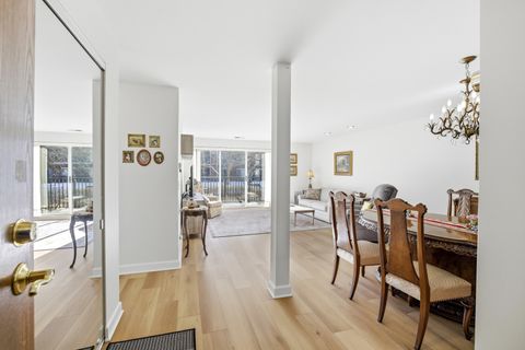 Tiny photo for 815 Leicester Road #109, Elk Grove Village, IL 60007 (MLS # 12548089)