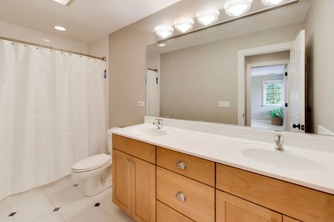 Tiny photo for 1212 W Clarendon Road, Arlington Heights, IL 60004 (MLS # 12600391)