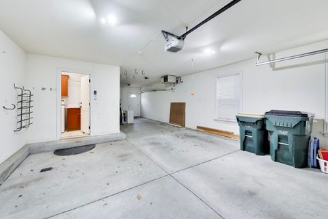 Tiny photo for 1212 W Clarendon Road, Arlington Heights, IL 60004 (MLS # 12600391)