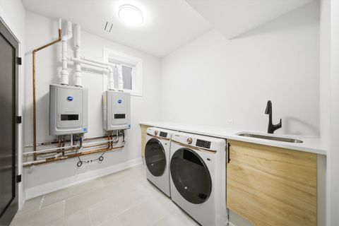 Tiny photo for 2457 W Byron Street, Chicago, IL 60618 (MLS # 12567770)