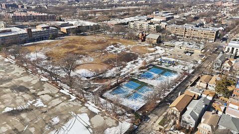 Tiny photo for 2457 W Byron Street, Chicago, IL 60618 (MLS # 12567770)