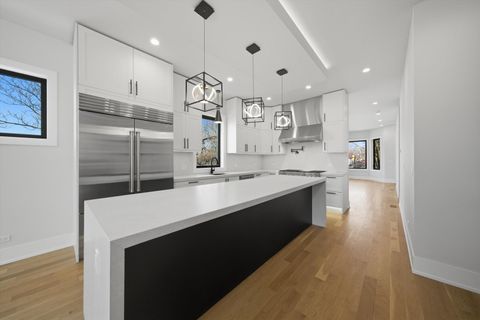 Tiny photo for 2457 W Byron Street, Chicago, IL 60618 (MLS # 12567770)