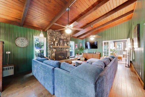 Tiny photo for 310 W Kirchhoff Road, Arlington Heights, IL 60005 (MLS # 12759792)