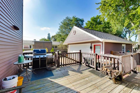 Tiny photo for 310 W Kirchhoff Road, Arlington Heights, IL 60005 (MLS # 12759792)