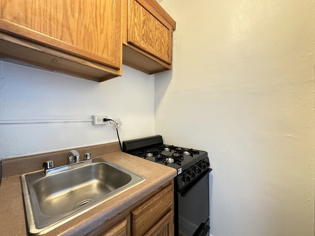 434 W Wellington Avenue 611