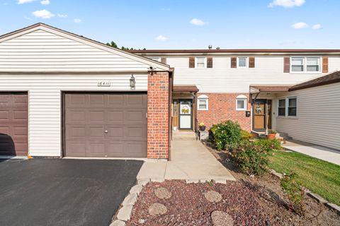 Photo of 16411 Oxford Drive, Tinley Park, IL 60477 (MLS # 12512238)