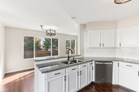 Tiny photo for 914 Greenleaf Drive, Joliet, IL 60436 (MLS # 12487903)