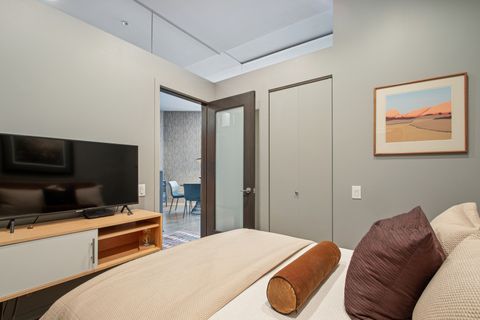 Tiny photo for 500 W SUPERIOR Street #1513, Chicago, IL 60654 (MLS # 12575863)