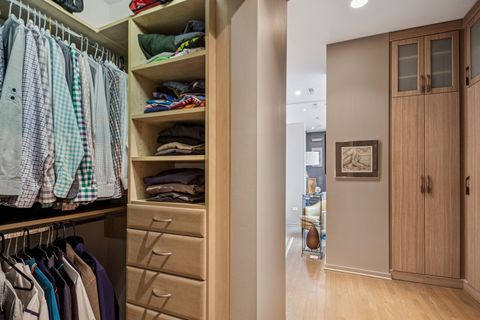 Tiny photo for 500 W SUPERIOR Street #1513, Chicago, IL 60654 (MLS # 12575863)