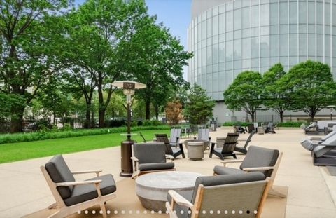 Tiny photo for 500 W SUPERIOR Street #1513, Chicago, IL 60654 (MLS # 12575863)