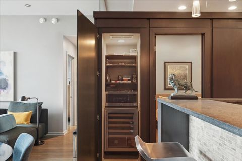 Tiny photo for 500 W SUPERIOR Street #1513, Chicago, IL 60654 (MLS # 12575863)