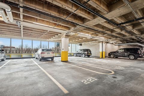 Tiny photo for 500 W SUPERIOR Street #1513, Chicago, IL 60654 (MLS # 12575863)