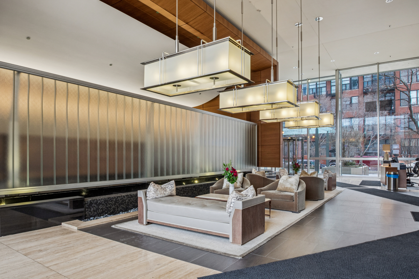 500 W SUPERIOR Street 1513