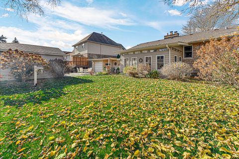 A home in Evergreen Park