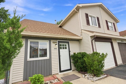 Photo of 1816 Whitney Drive, Hanover Park, IL 60133 (MLS # 12738577)